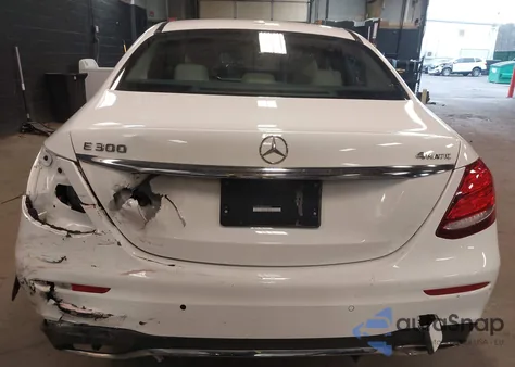 2019 Mercedes-Benz E 300 4Matic from USA, damaged, VIN WDDZF4KB0KA595852